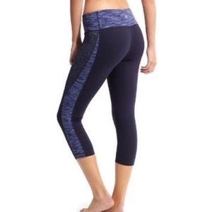 Athleta Women’s Navy Blue Remix Revelation Capri Size Small